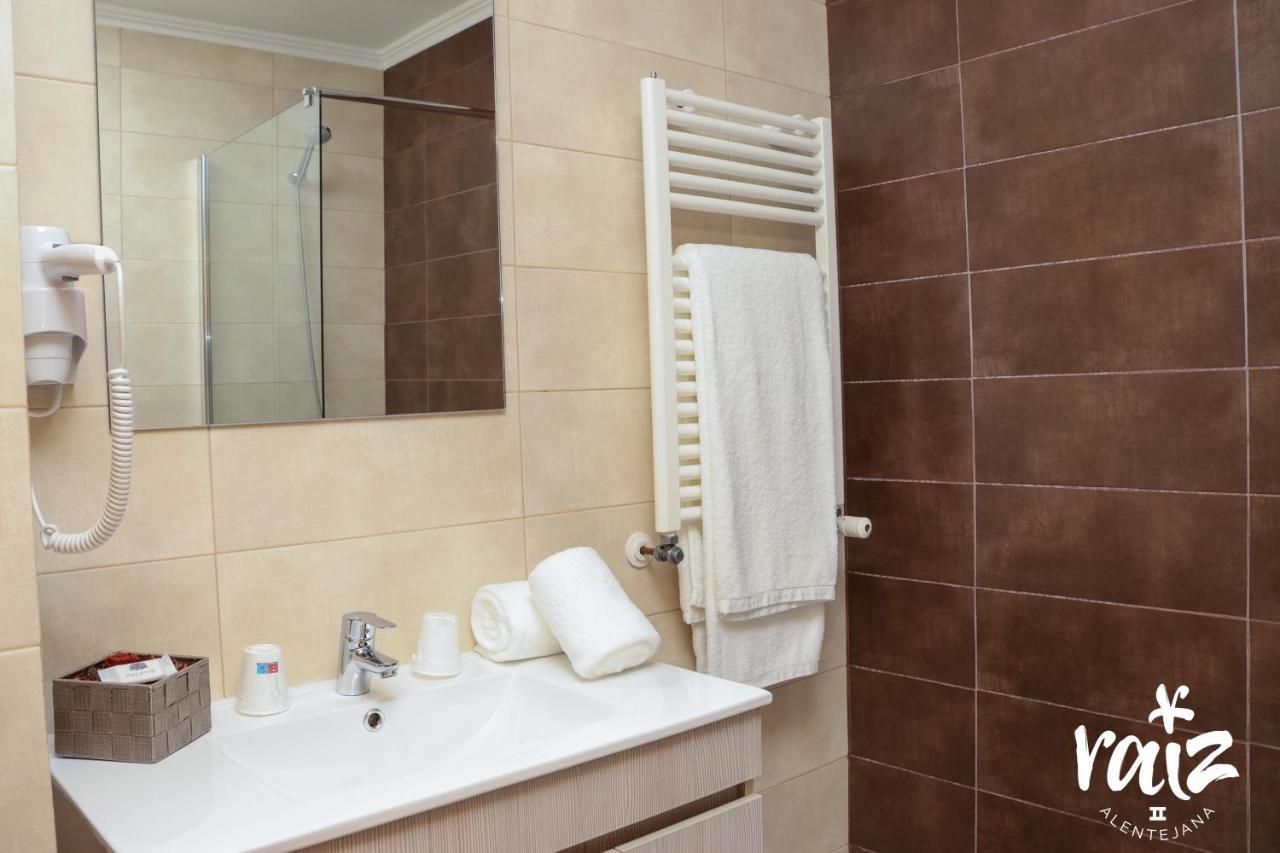 Bed and Breakfast Raiz Alentejana II Регенгуш-ди-Монсараш Экстерьер фото