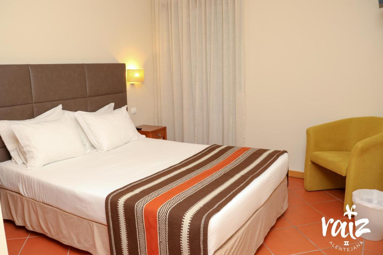 Bed and Breakfast Raiz Alentejana II Регенгуш-ди-Монсараш Экстерьер фото